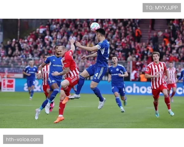 奥地利队发布全新红白战袍，彰显团队精神与赛场激情